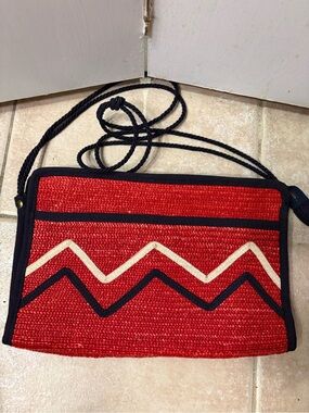 Woven Red Patrotic Straw crossbody vintage 4th July summer picnic